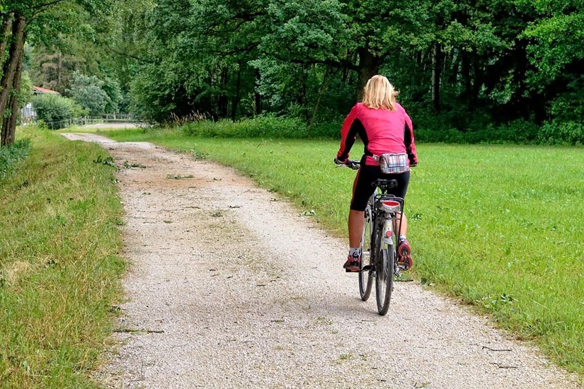 Regelmäßige Fahrradfahrten sind eine gute Vorbereitung. Bild: pixabay.com  © Antranias