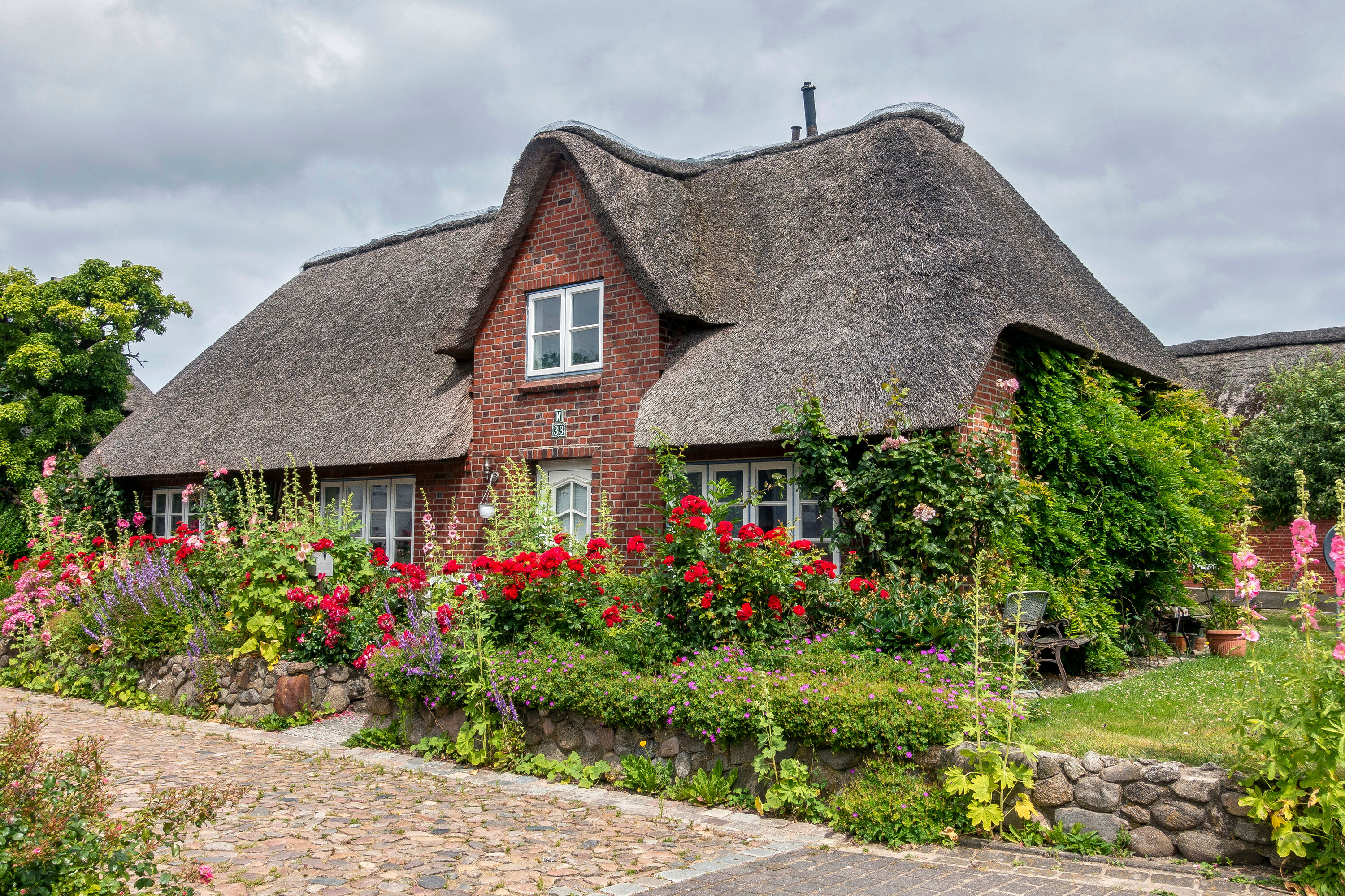 AdobeStock_454754546-large